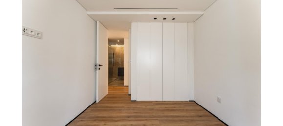 4 bedrooms Villa in Cascais, Portugal No. 104113 4