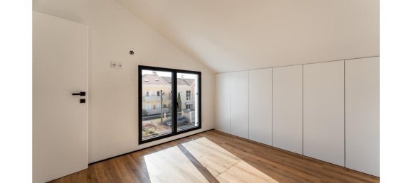 4 bedrooms Villa in Cascais, Portugal No. 104113 17