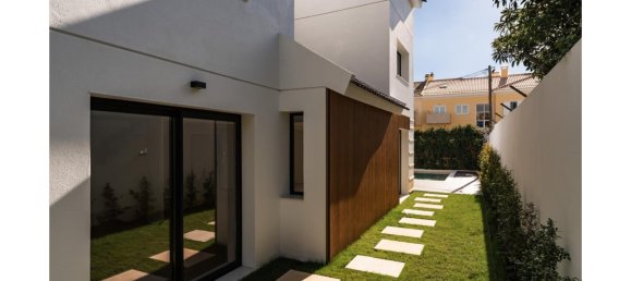 4 bedrooms Villa in Cascais, Portugal No. 104113 22