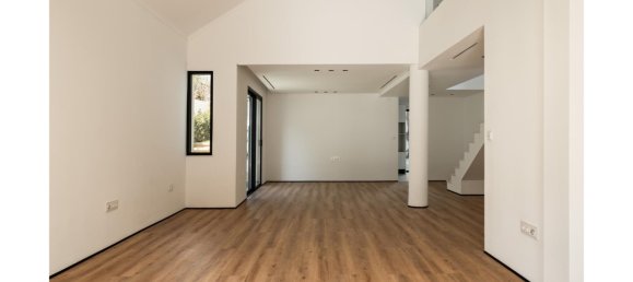 4 bedrooms Villa in Cascais, Portugal No. 104113 25