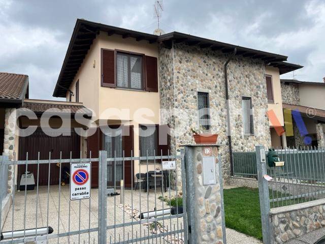 3 Schlafzimmer Villa in Magherno, Italy, Nr. 314299
