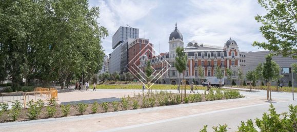 4 bedrooms Apartment in Madrid, Spain No. 152846 11