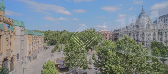 4 bedrooms Apartment in Madrid, Spain No. 152846 3