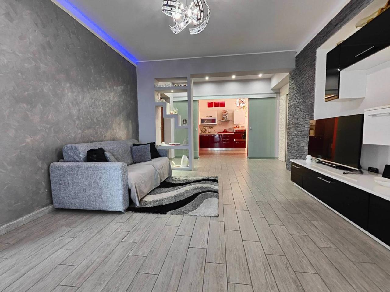 5 rooms Apartment in Milazzo, Italy No. 176528