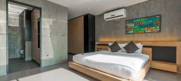 4 bedrooms Villa in Kamala, Thailand No. 6001 3