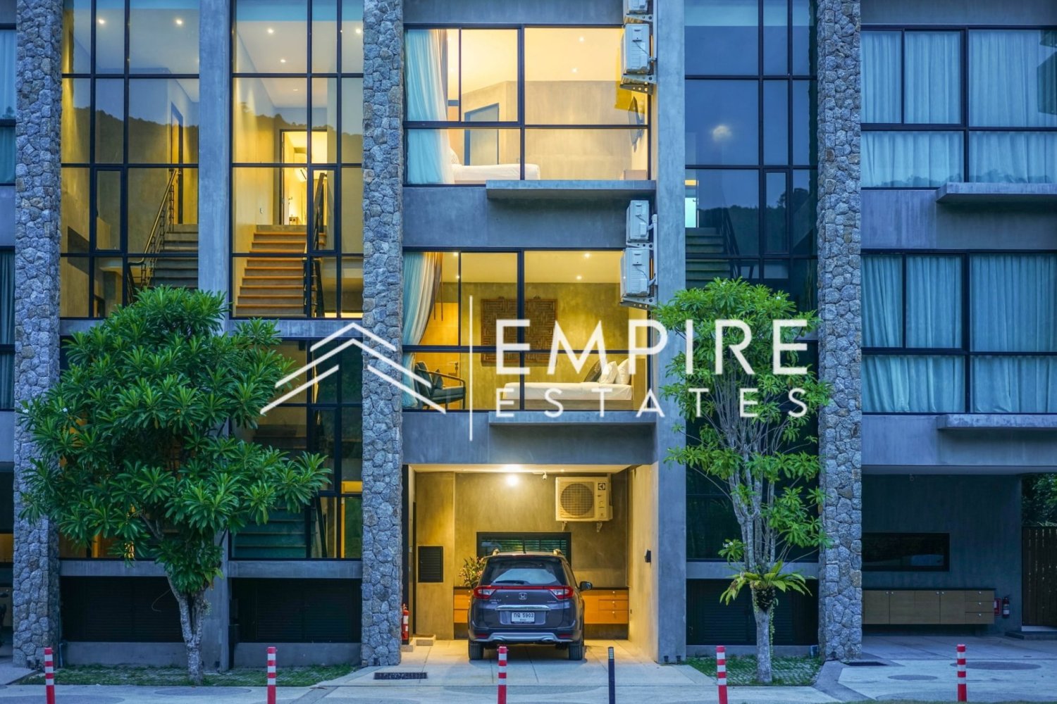 4 bedrooms Villa in Kamala, Thailand No. 6001