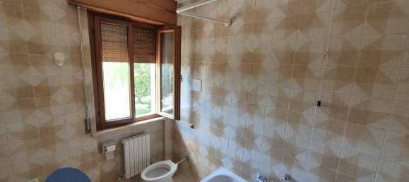 2 bedrooms Apartment in Udine, Italy No. 380507 7