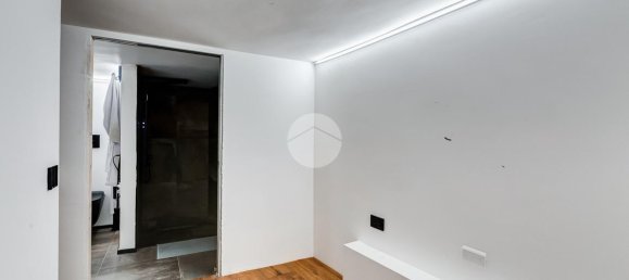 3 rooms Apartment in Rome, Italy No. 36315 30