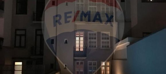 9 bedrooms Building in Porto, Portugal No. 136460 7