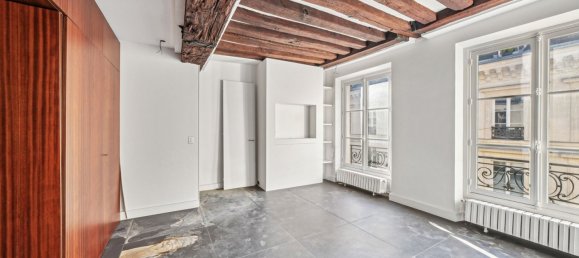 1 bedroom Duplex in Paris, France No. 299074 11