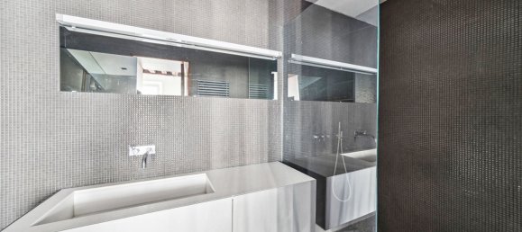 1 bedroom Duplex in Paris, France No. 299074 12