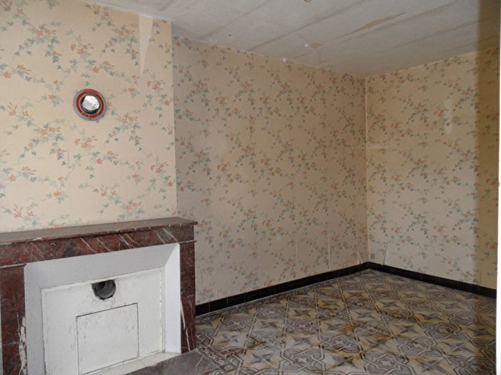 Casa de 2 dormitorios en Lion-en-Sullias, France No. 99731