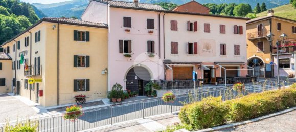 7 bedrooms House in Ferrara di Monte Baldo, Italy No. 377668 25