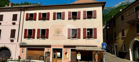 7 bedrooms House in Ferrara di Monte Baldo, Italy No. 377668 8