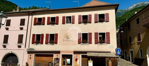 7 bedrooms House in Ferrara di Monte Baldo, Italy No. 377668 30