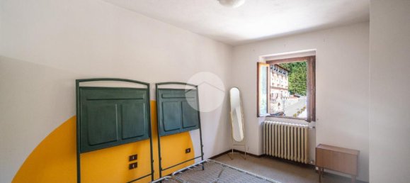 7 bedrooms House in Ferrara di Monte Baldo, Italy No. 377668 21