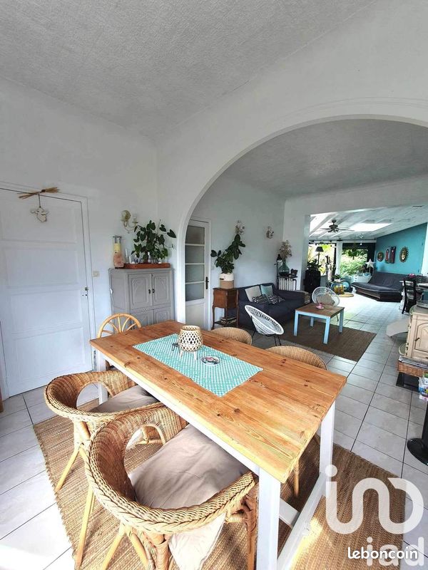 Casa de 3 dormitorios en Douai, France No. 260110