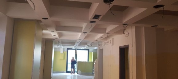 240m² Warehouse in Lucca, Italy No. 211528 3