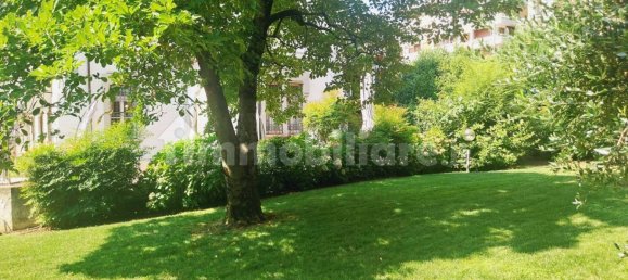 Villa de 4 dormitorios en Gerenzano, Italy No. 354266 3