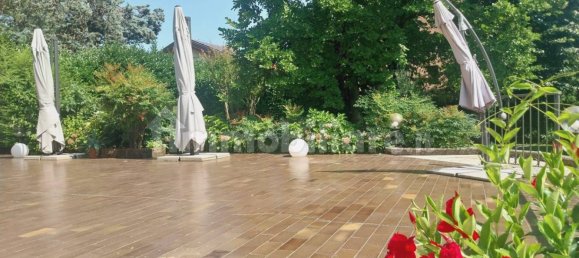 Villa de 4 dormitorios en Gerenzano, Italy No. 354266 15