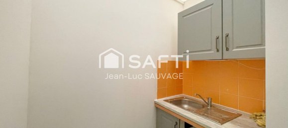 3 bedrooms House in Roubaix, France No. 52376 3