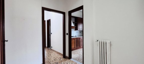4 rooms Apartment in Livorno, Italy No. 111580 15