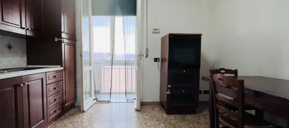 4 rooms Apartment in Livorno, Italy No. 111580 16