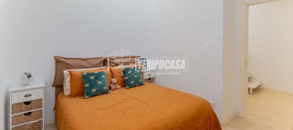 2-salle Appartement à Milan, Italy No. 305104 5