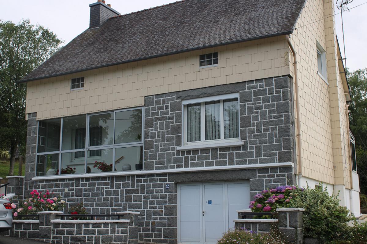 3 Schlafzimmer Haus in Uzel, France, Nr. 324966