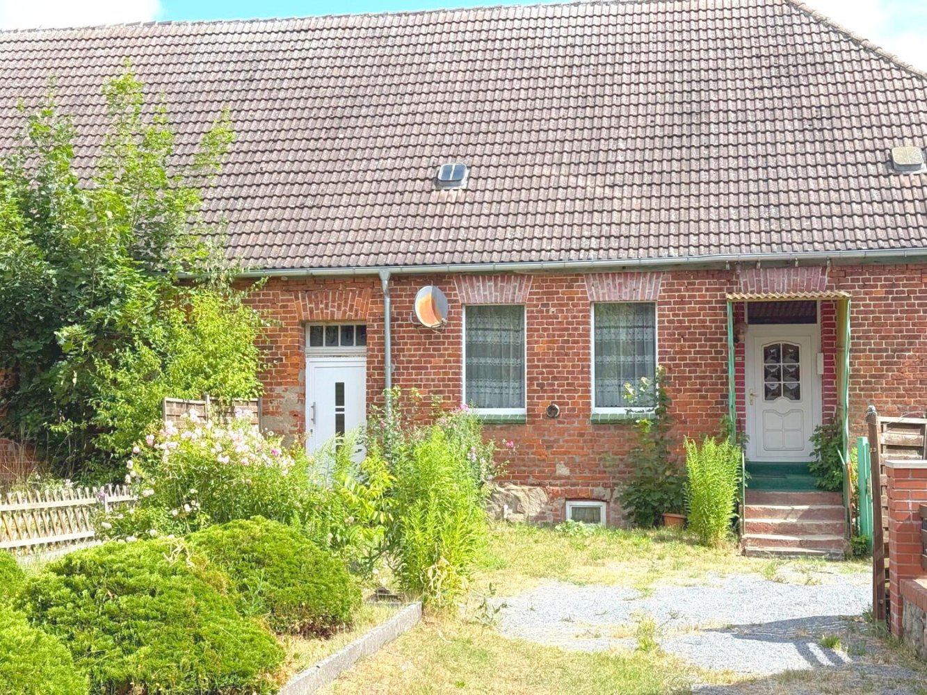 3 rooms Townhouse in Mecklenburgische Seenplatte, Germany No. 222134