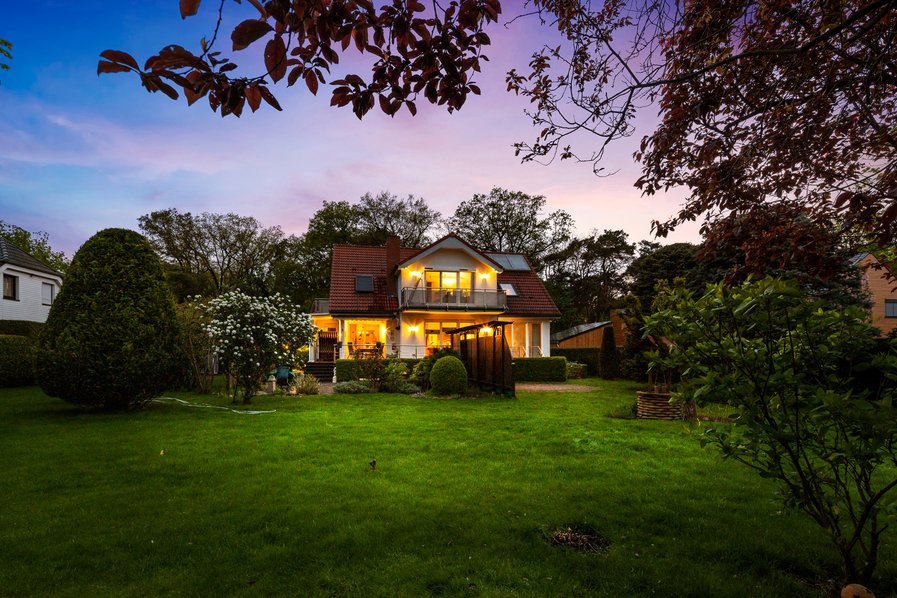 6 rooms Townhouse in Staaken, Germany No. 36172