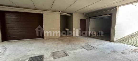  مرآب في Piacenza, Italy 33متر مربع رقم 210760 9