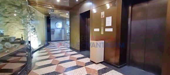 44m² Office in Lisbon, Portugal No. 94104 21