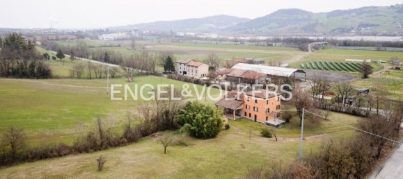 Casa de 7 habitaciónes en Solignano, Italy No. 128092 17