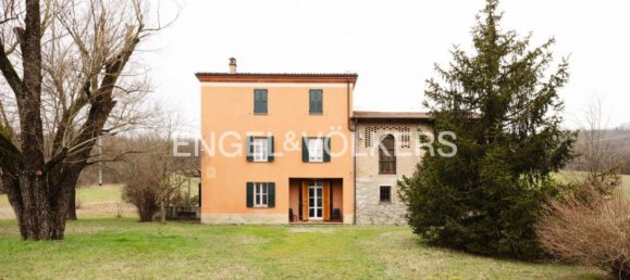 Casa de 7 habitaciónes en Solignano, Italy No. 128092 13