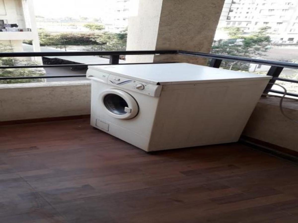 2 bedrooms House in Pune, India No. 6740