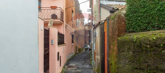 Casa de 4 divisões em Camporotondo Etneo, Italy N.º 66968 48