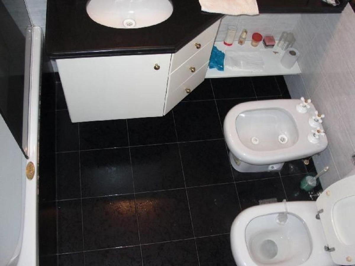 4 bedrooms House in General San Martin, Argentina No. 9529