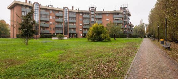 3 rooms Apartment in Trezzano sul Naviglio, Italy No. 182181 8