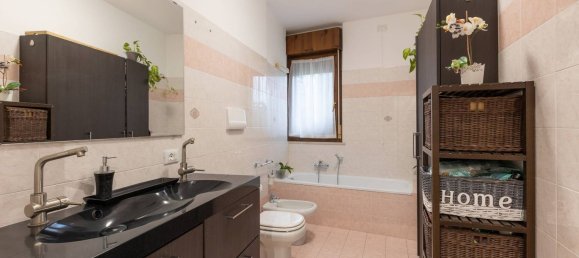 3 rooms Apartment in Trezzano sul Naviglio, Italy No. 182181 48