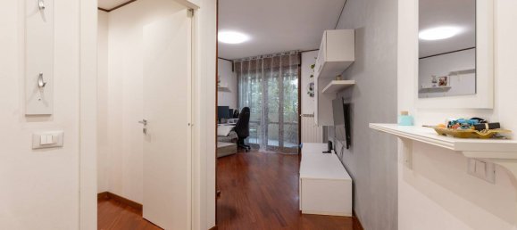 3 rooms Apartment in Trezzano sul Naviglio, Italy No. 182181 19