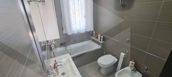 4-Zimmer Gewerbliche Immobilie in Aversa, Italy, Nr. 26904 31