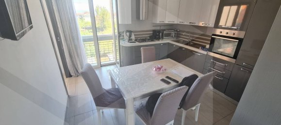 4-Zimmer Gewerbliche Immobilie in Aversa, Italy, Nr. 26904 12