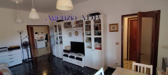 5 rooms Apartment in Pisa, Italy No. 32952 6
