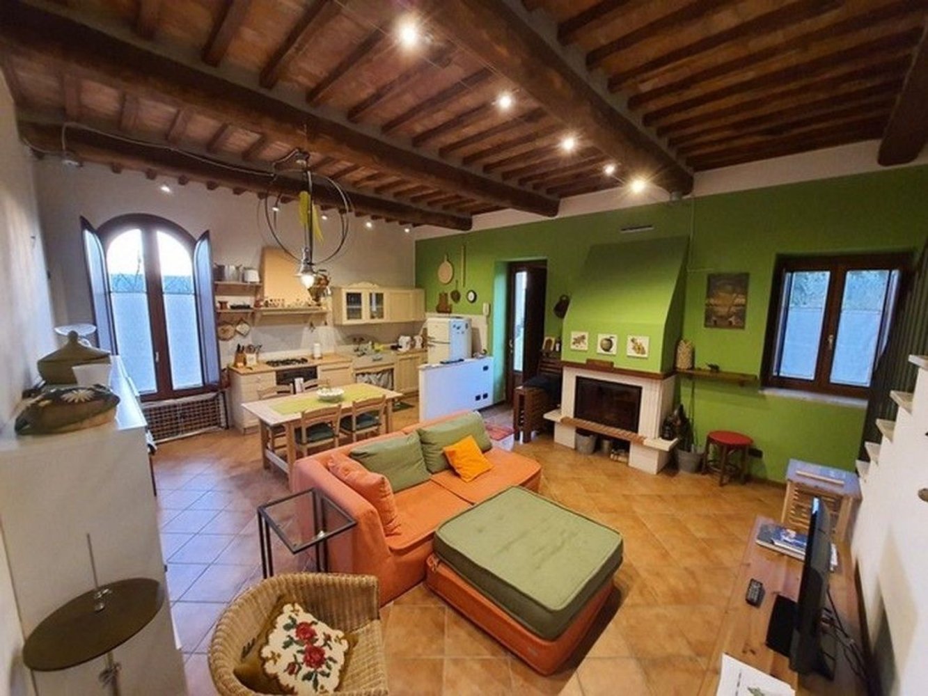 5 rooms House in Monteroni d'Arbia, Italy No. 179020