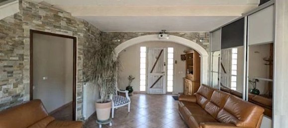4 bedrooms House in Arles, France No. 342393 13