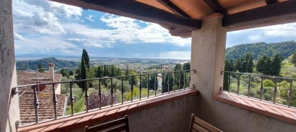 Casa de 8 divisões em Camaiore, Italy N.º 237354 15