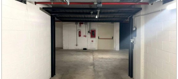 مرآب في Turin, Italy 15متر مربع رقم 117133 18