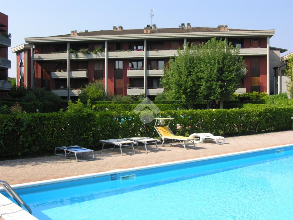 2-salle Appartement à Desenzano del Garda, Italy No. 371451