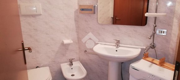 2-salle Appartement à Desenzano del Garda, Italy No. 371451 16